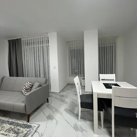 Apartamento Star 2 Novi Pazar